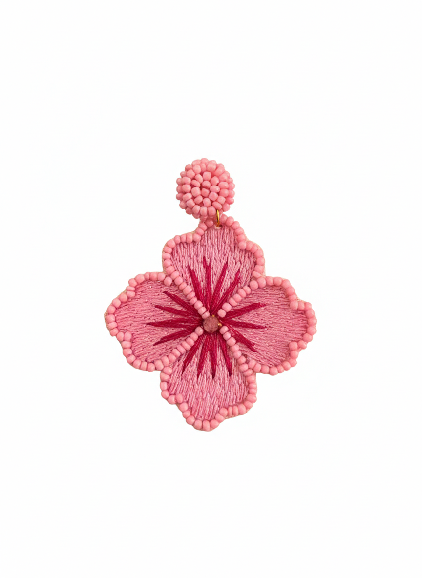 Lustrous Shell-Pink Pearl Phone Charm with Silver Sea Turtle Accent