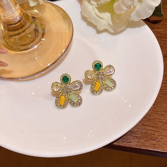 Luxury Crystal Flower Stud Earrings – Gold Multicolor Gemstone Floral Statement Earrings – Elegant Vintage Party Jewelry for Women